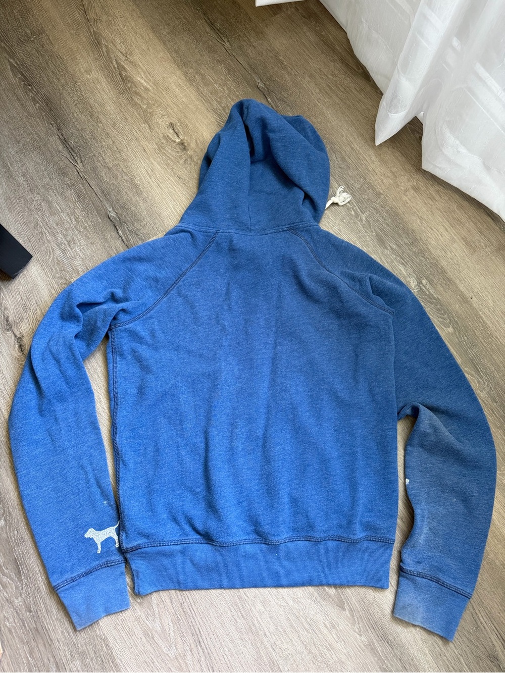 Victoria's Secret PINK University hoodie - Picture 2 of 8